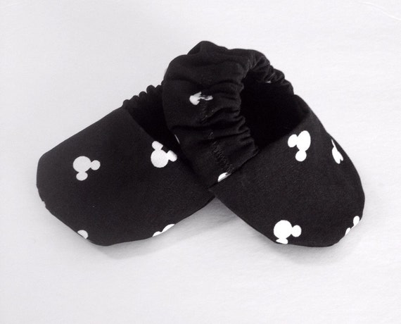 mickey mouse baby booties