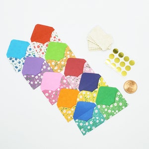 Ensemble de 10 petites enveloppes à motifs de fleurs blanches / Ensemble de mini cartes / Notes d'amour / Notes de remerciement