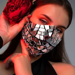 Máscara facial de espejo plateado / estilo minimalista / Accesorio espejo / Máscara de bola de discoteca plateada / idea de regalo de Navidad / - por ETERESHOP _M125