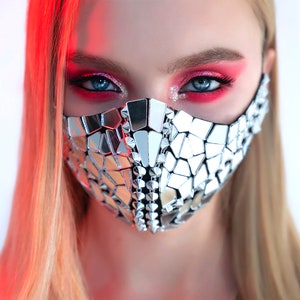 Máscara facial de espelho prateado com pontas / acessório de fantasia de Natal / - por ETERESHOP_M102