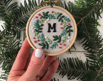 Embroidery kit Christmas ornament, monogram letter ornament, personalized embroidery ornament, DIY Christmas keepsake, make at home craft