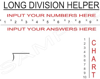 Może przedstawiać: Białe tło z czarnym napisem "LONG DIVISION HELPER". Poniżej, tekst "INPUT YOUR NUMBERS HERE" i "INPUT YOUR ANSWERS HERE" są w kolorze czerwonym. Po prawej stronie znajduje się tabela mnożenia.