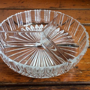 Ronde KRISTALLEN KOM schotel met drie secties, vintage serverende snackschotel