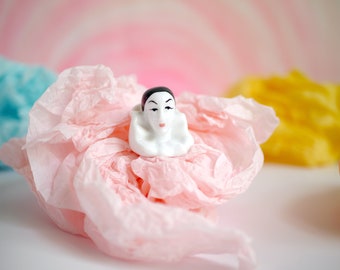 Miniature Pierrot figurine head Pierrot love knick kicks cabinet decor collection