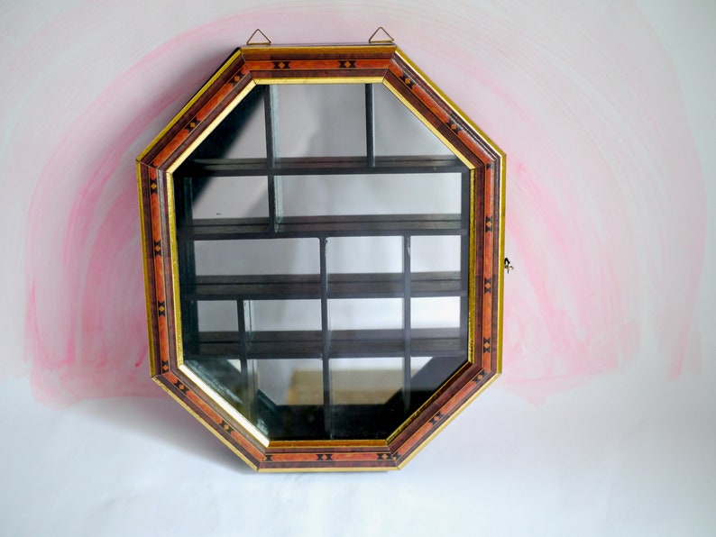 Vitrina con espejo trasero y puertas de vidrio estante | Etsy