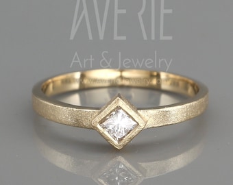 Anillo de diamantes talla princesa de 14k / Anillo llamativo de oro de 14k - Anillo de compromiso de oro de 14k