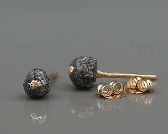 14K Gold Raw Diamonds Earrings | Solid 14K Gold Earrings set with rough diamonds | Uncut Diamonds Earrings