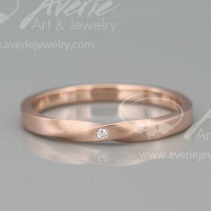 Rose Gold Mobius Women Wedding Ring set with a Diamond | 14K Rose Wedding Ring in Mobius style |  2mm, 3mm, 4mm, 5mm