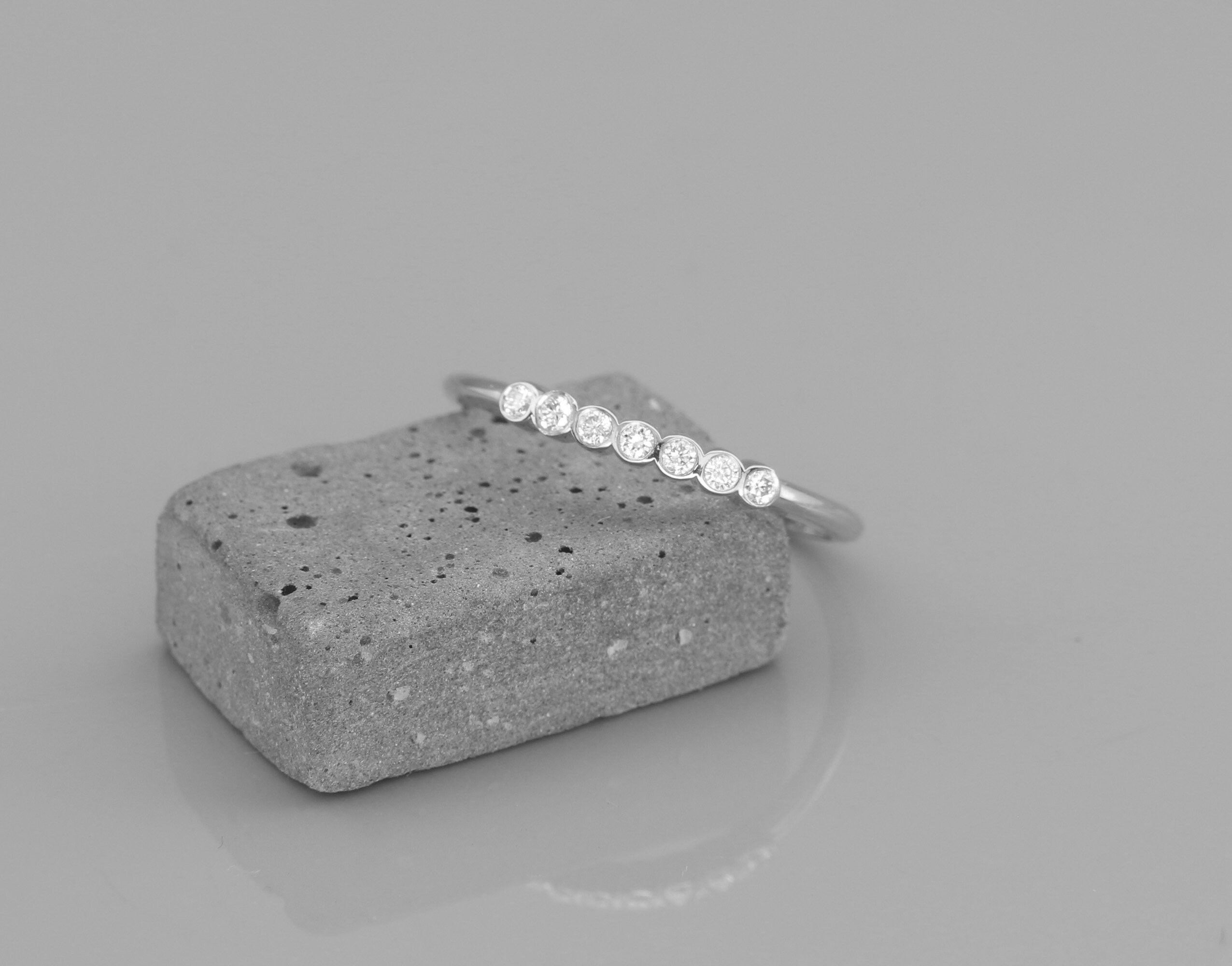14K Solid White Gold Stackable Wedding Band – 0.30 Ct Natural Diamond – VVS1 Clarity