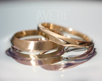 14k Gold Knife Edge Ring Set | His and Hers Wedding Band set in Knife Edge style | 14k Gold Knife Edge Wedding ring set