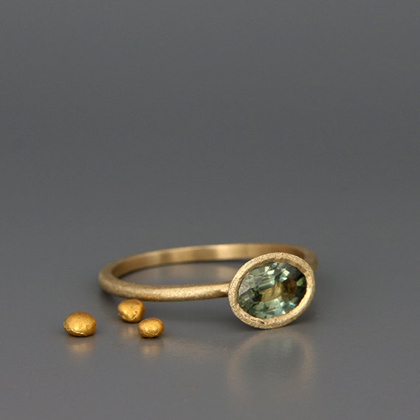 Bague Barre En Or 9k Avec Saphir Vert Australien 1.25ct Coupe Baguette - Taille 7.5 US (O 1/2), Neuve Faite Main
