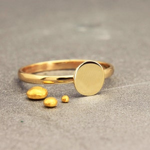 Classic Gold 2.5mm Beaded Disc Ring - Size 7