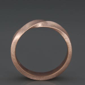 14k Rose Gold Mobius Men's wedding Band Solid 14K Rose Gold Men's Wedding Ring in Mobius style 3mm 4mm 5mm 6mm 7mm image 3