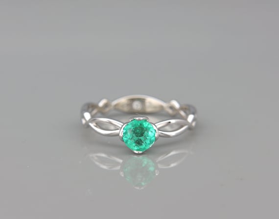Pear shaped green emerald ring vintage moon bezel unique engagement ri –  Ohjewel
