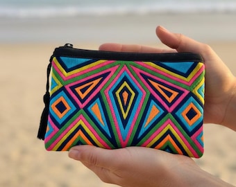 Authentic Pattern Mini Zipper Pouch, Handcrafted Kilim Style Coin Purse, Colorful Boho Festival Accessory
