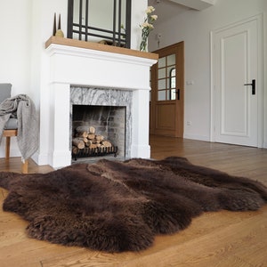 GIANT SHEEPSKIN Triple XXL Brown Throw Genuine leather Sheep Skin 64" x 46" Decorative rug Natural comfy,cozy, hair is very thick, shiny !
