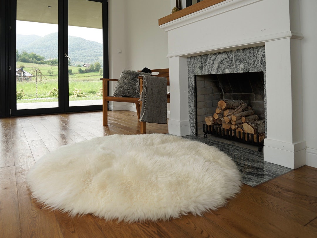 GIANT SHEEPSKIN Round White Throw Genuine Leather Sheep Skin 51