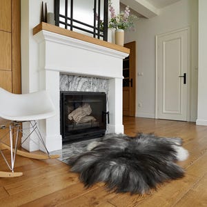 SHEEPSKIN Icelandic XXL White  XL15 Throw Genuine leather Sheep Skin 56&quot;x 36&quot;  Decorative rug Grey comfy, cozy, hair is very thick, shiny !