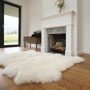 GIANT SHEEPSKIN Triple XXL White Throw Genuine leather Sheep Skin 64" x 46" Decorative rug Natural comfy,cozy, hair is very thick, shiny !