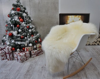 Regular SHEEPSKIN  48 "x 28" White Fur Rug Throw Genuine leather Sheep Skin Decorative Carpet Natural comfy, cozy, cheap rugs thick, shiny !