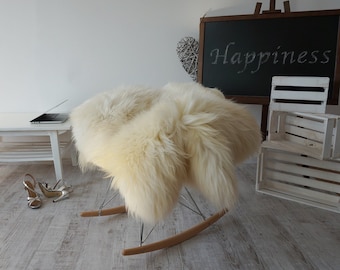 GIANT SHEEPSKIN XXL White Throw Genuine leather Sheep Skin 52 &quot;x 32&quot;  Decorative rug Natural comfy, cozy, hair is very thick, shiny !