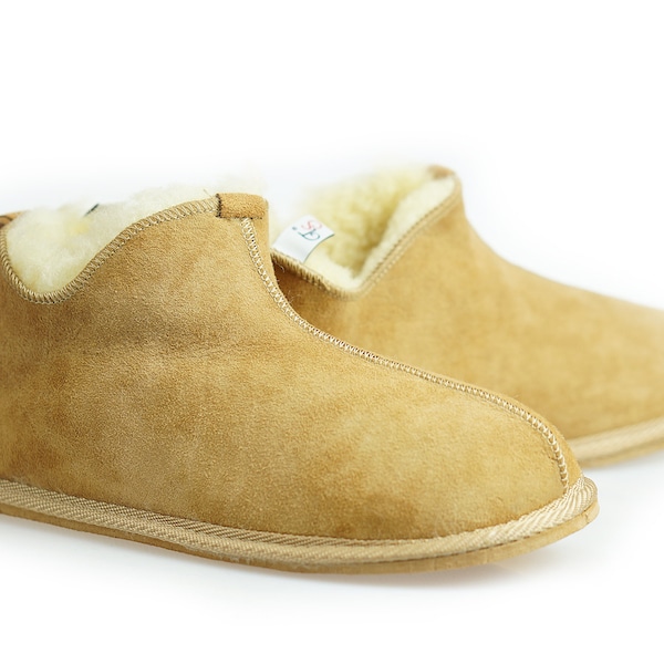 ON SALE !!! Women Natural Leather, wool, Slippers, shoes boots Very light and comfy! Good gift! Genuine