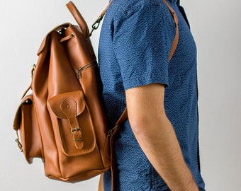 Mochila de cuero griega hecha a mano: mochila de trabajo y viaje para hombre