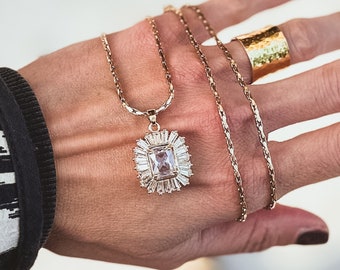 Gold Halskette Frauen, quadratische Charme Halskette Kristalle Anhänger, Goldschmuck, Schmuck Geschenk, Geschenk für sie, Geschenke für Frauen