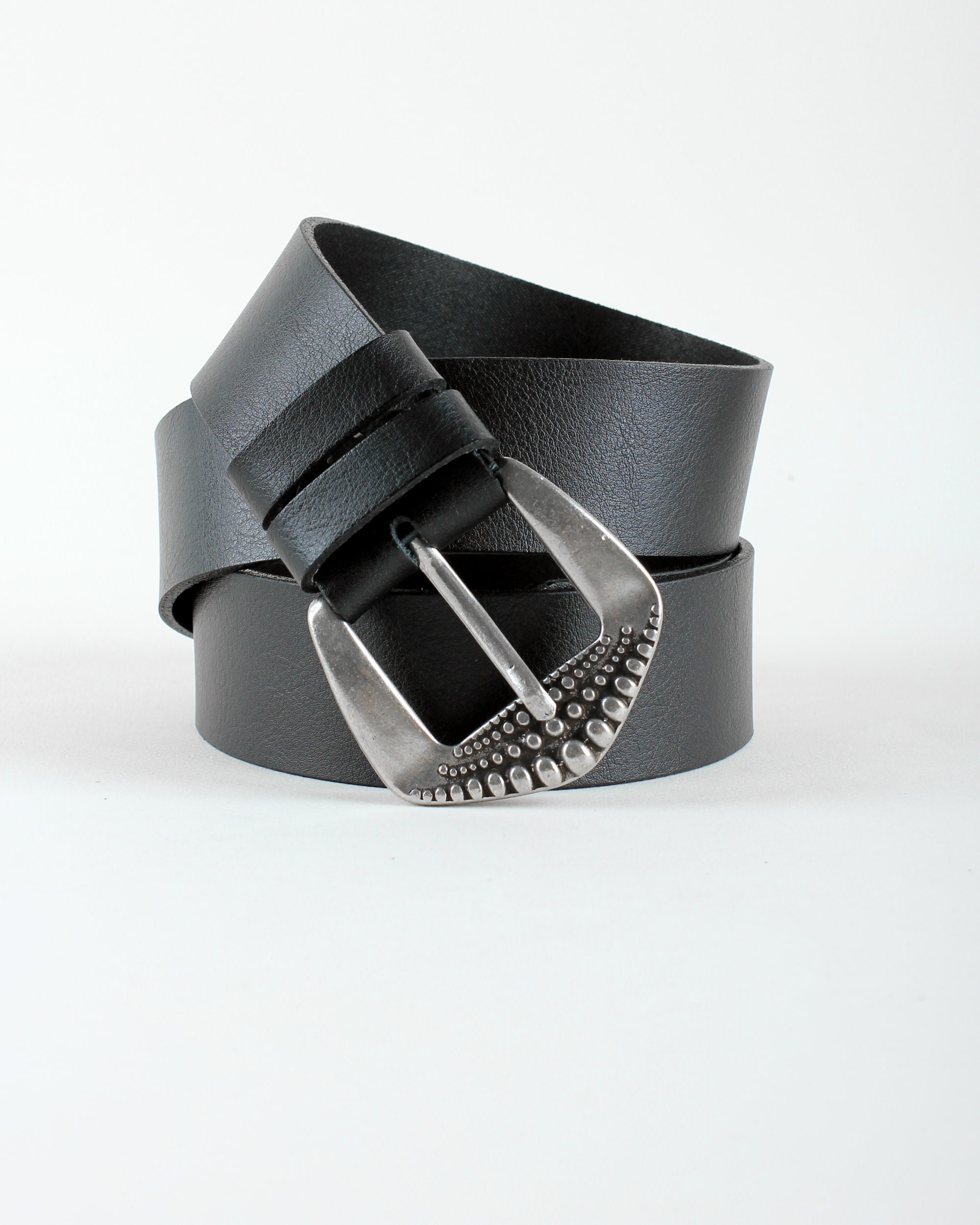 Black Leather Belt With Silver Buckle – Vintage Style - Etsy display picture 3