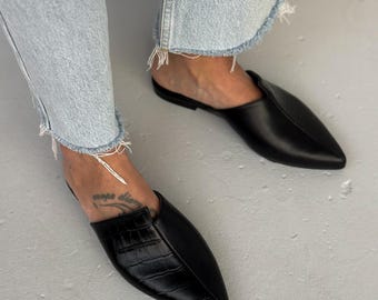 Schwarze Leder Pantoletten | Spitze Toe Slip On Wohnungen | Kroko & Glattleder | Handarbeit SILVIE