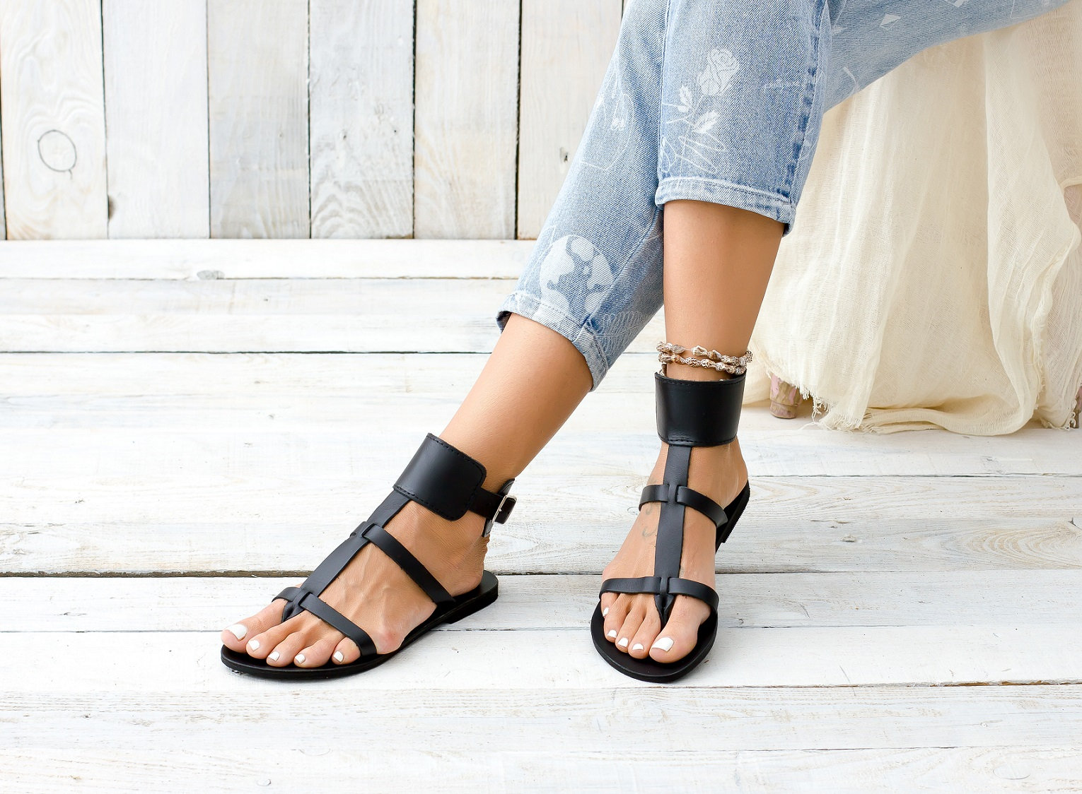 Scarpe con Cinturino online | Showroom di Stylosophy