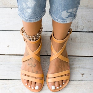Sandalias de gladiador griegas, horma estrecha, piel de caña alta, cierre de cremallera en el talón, curtidas vegetalmente / CHIOS