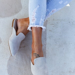 Loraine gray suede leather mules