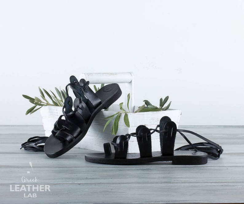 Sandales en cuir ATHENA, sandales spartiates grecques de couleur naturelle, sandales à anneau d'orteil, sandales à lacets, sandales pour femmes, chaussures pour femmes image 9
