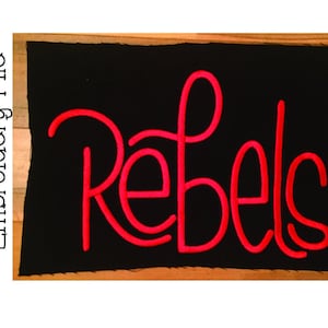 4x4, 5x7, 6x10 Hand beschriftete Rebellen Embroidery Design File | Stickerei | Rebellen Stickerei | Stickmusterdatei