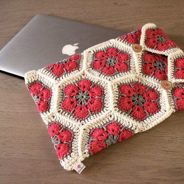 Crochet pattern Laptop / Macbook cover