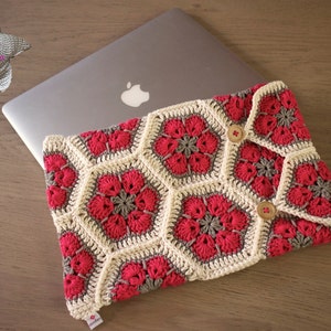 Crochet pattern Laptop / Macbook cover