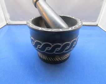 Celtic Knot Ribbon Mortar and Pestle