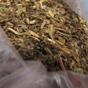 Comfrey Leaf, c/s (Symphytum officinale), 1 oz