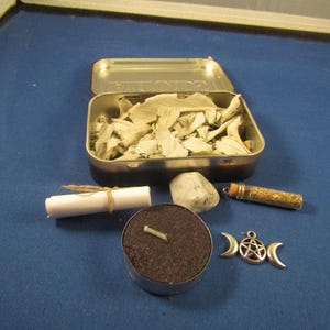 Hekate Altar Tin, Hecate Ritual Kit, Hekate Tin, Hekate Altar
