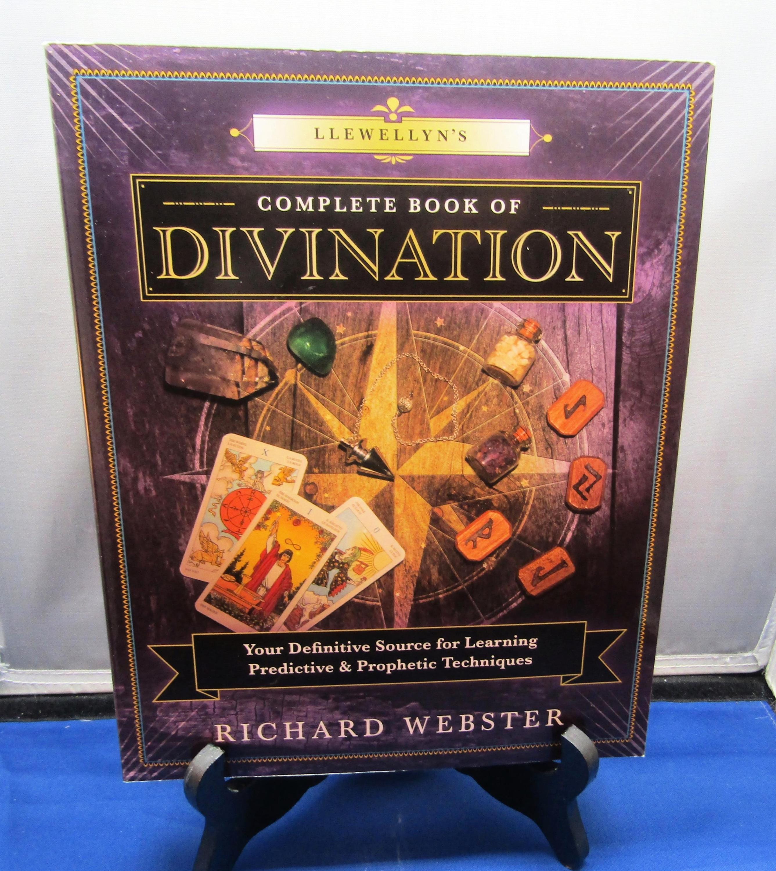 Complete Book of Divination, Llewellyn, Tarot, Runes, Pendulums