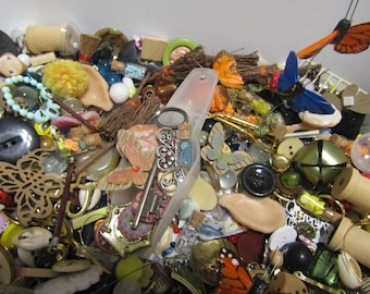 Trinket Scoop, Mystery Scoop of Trinkets, Sensory Filler