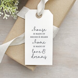Ein Zuhause besteht aus Liebe und Träumen Stempel | New Home Spruch