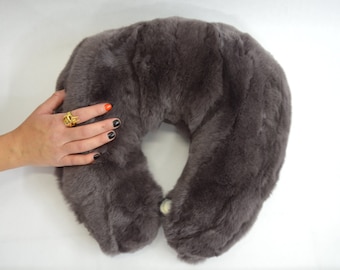 Rex Rabbit Fur Travel Pillow: Ergonomic Neck Support