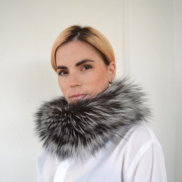 Real white fox fur headband or collar. Elastic winter fur loop scarf, stylish neck or head warmer. Genuine full skin fox fur, luxury gift