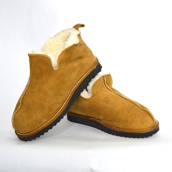 sneaker boot with fur