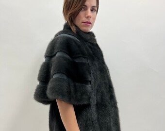 Midnight Blue Nerz Cape Jacke - Nerz Details - Saga Furs