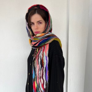 本物のマルチカラーのミンクファースカーフ、見事なファーショール、ユニークなファーロングストール、素敵で手頃な価格の高級ギフト。