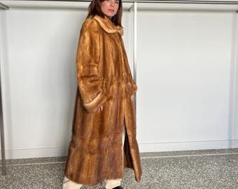 Handmade Golden Mink Fur Coat: Full Length Luxury Saga Stroller