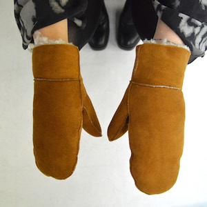 Real camel sheepskin fur mittens, genuine shearling gloves with fur inside for adults,mouton natural warm sheep fur mitten for men.